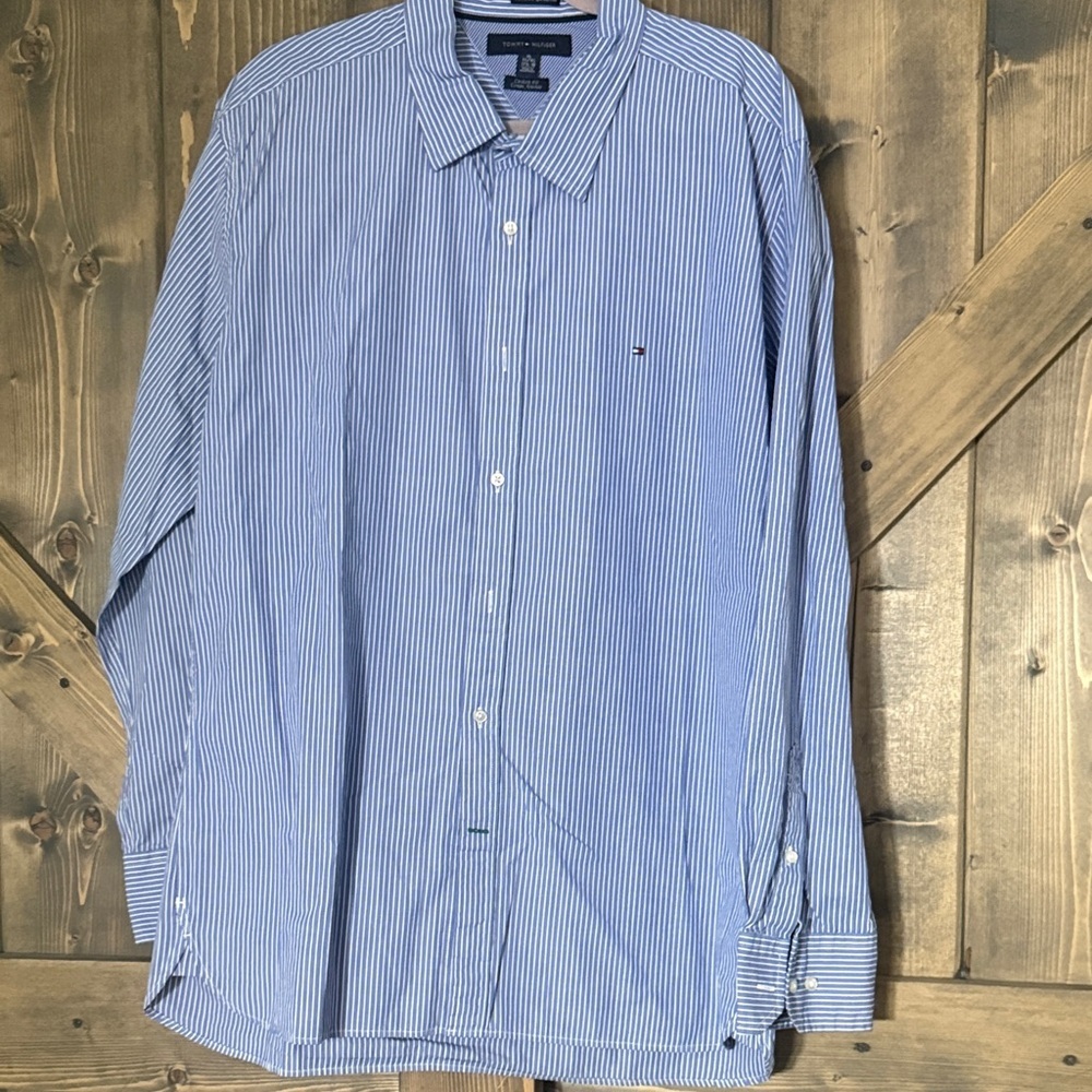 Tommy Hilfiger Men's Blue and White Striped Shirt